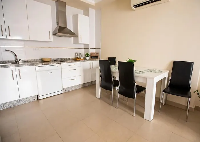 Dona Concha Alameda דירה *